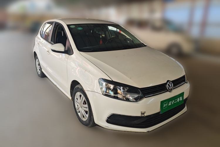 Used Volkswagen Polo 2016 1.4L Manual Fashion Model Front Right 45 Deg