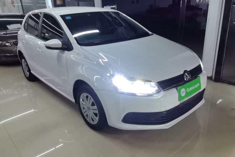 Used Volkswagen Polo 2016 1.4L Automatic Trendy Model Front Right 45 Deg