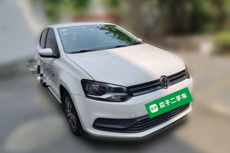 Used Volkswagen Polo 2016 1.4L Manual Fashion Model Front Right 45 Deg
