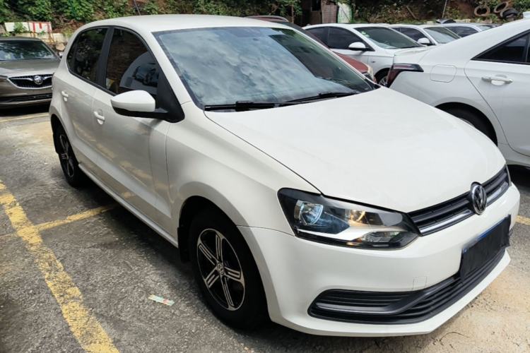 Used Volkswagen Polo 2016 1.4L Automatic Trendy Model Front Right 45 Deg