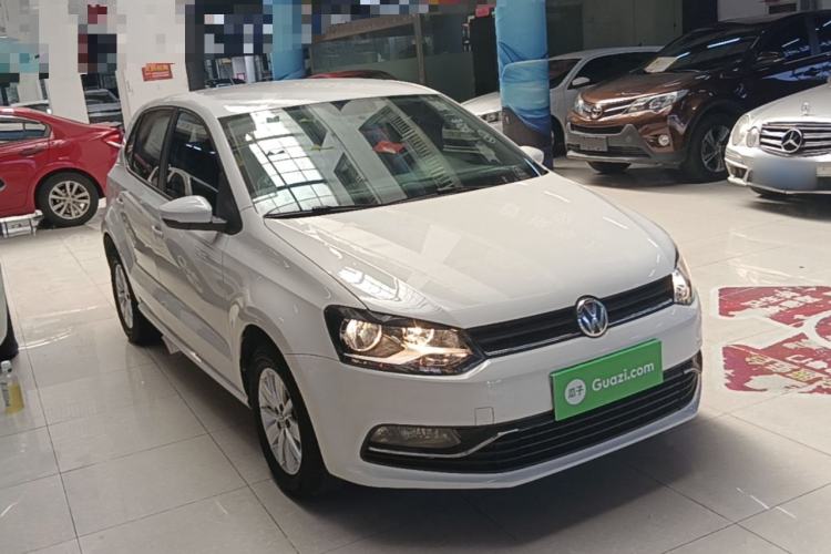 Used Volkswagen Polo 2016 1.4L Automatic Trendy Model Front Right 45 Deg