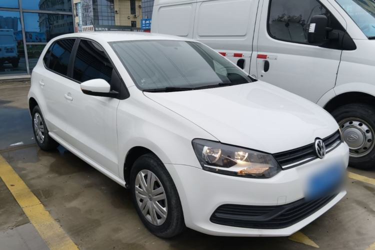 Used Volkswagen Polo 2016 1.4L Automatic Trendy Model Front Right 45 Deg