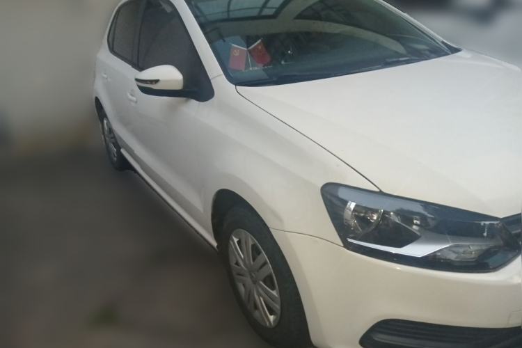 Used Volkswagen Polo 2016 1.4L Manual Fashion Model Front Right 45 Deg