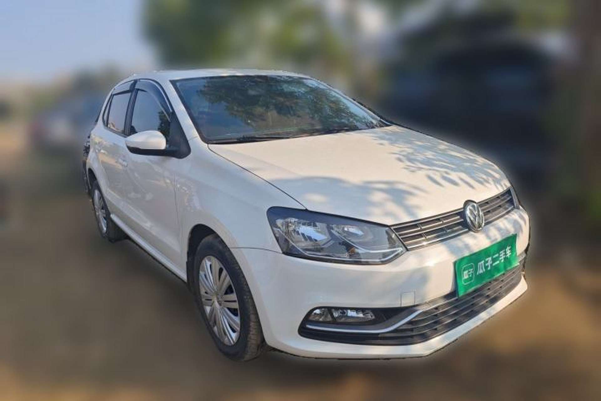Used Volkswagen Polo 2016 1.6L Automatic Comfort Model Front Right 45 Deg