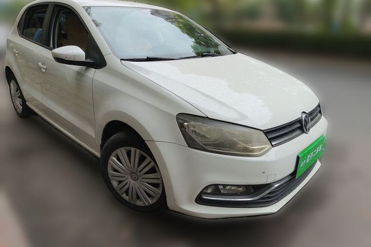 Used Volkswagen Polo 2016 1.6L Automatic Comfort Model Front Right 45 Deg
