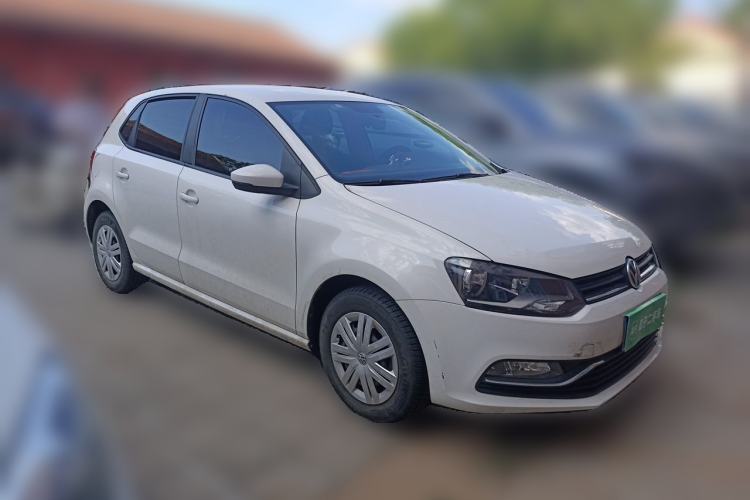 Used Volkswagen Polo 2016 1.4L Manual Fashion Model Front Right 45 Deg