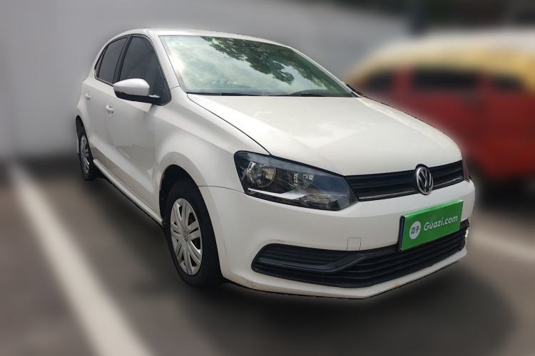 Used Volkswagen Polo 2016 1.4L Manual Fashion Model Front Right 45 Deg