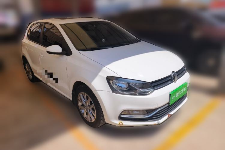 Used Volkswagen Polo 2016 1.6L Automatic Comfort Model Front Right 45 Deg