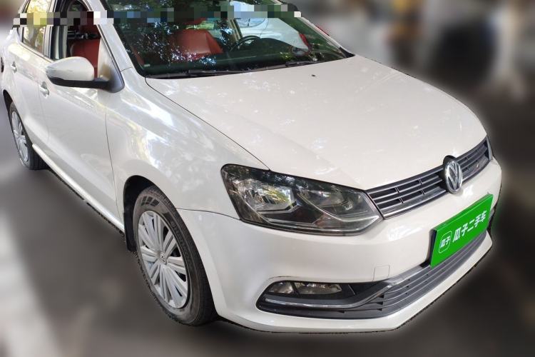 Used Volkswagen Polo 2016 1.6L Automatic Comfort Model Front Right 45 Deg