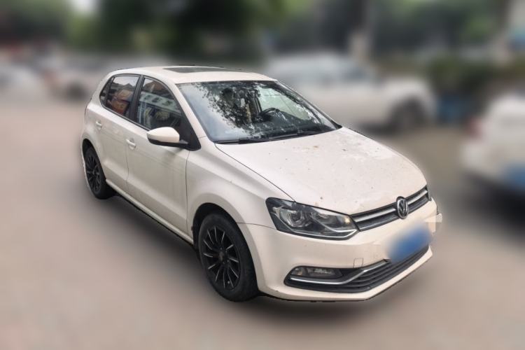 Used Volkswagen Polo 2016 1.6L Automatic Comfort Model Front Right 45 Deg