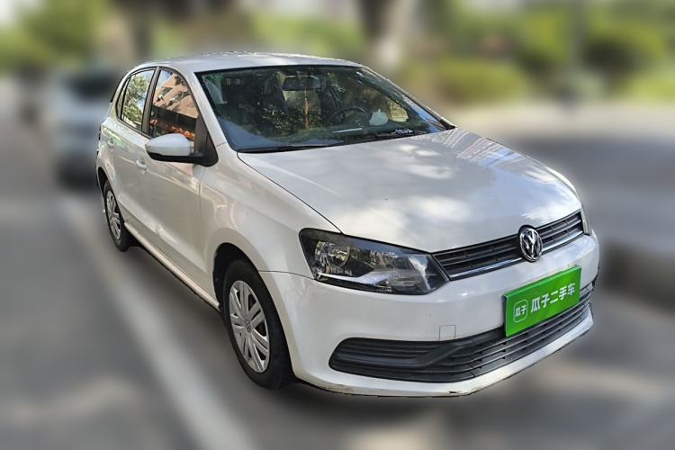 Used Volkswagen Polo 2016 1.4L Automatic Trendy Model Front Right 45 Deg