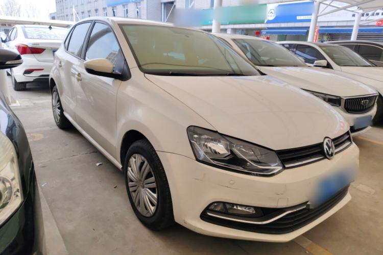 Used Volkswagen Polo 2016 1.6L Automatic Comfort Model Front Right 45 Deg