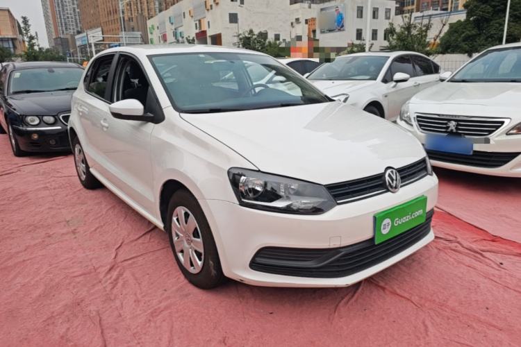 Used Volkswagen Polo 2016 1.4L Automatic Trendy Model Front Right 45 Deg