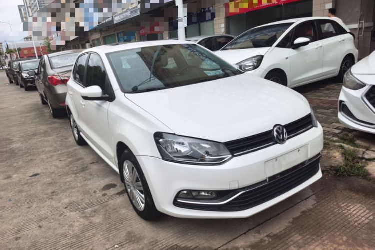 Used Volkswagen Polo 2016 1.6L Automatic Comfort Model Front Right 45 Deg