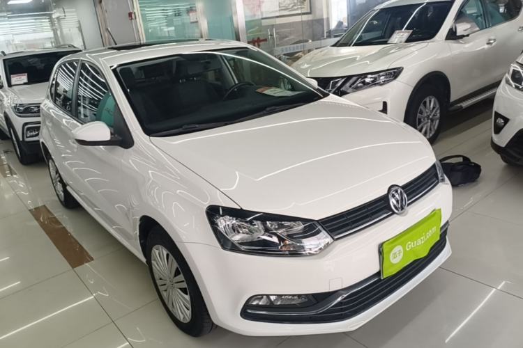 Used Volkswagen Polo 2016 1.6L Automatic Comfort Model Front Right 45 Deg