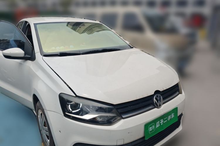 Used Volkswagen Polo 2016 1.4L Automatic Trendy Model Front Right 45 Deg
