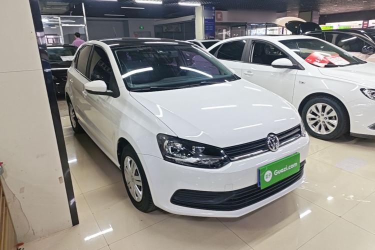 Used Volkswagen Polo 2016 1.4L Automatic Trendy Model Front Right 45 Deg