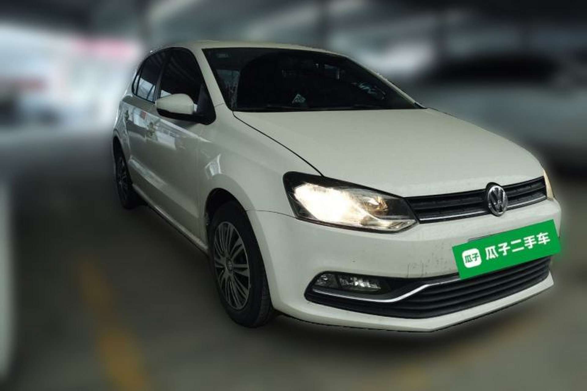 Used Volkswagen Polo 2016 1.6L Automatic Comfort Model Front Right 45 Deg