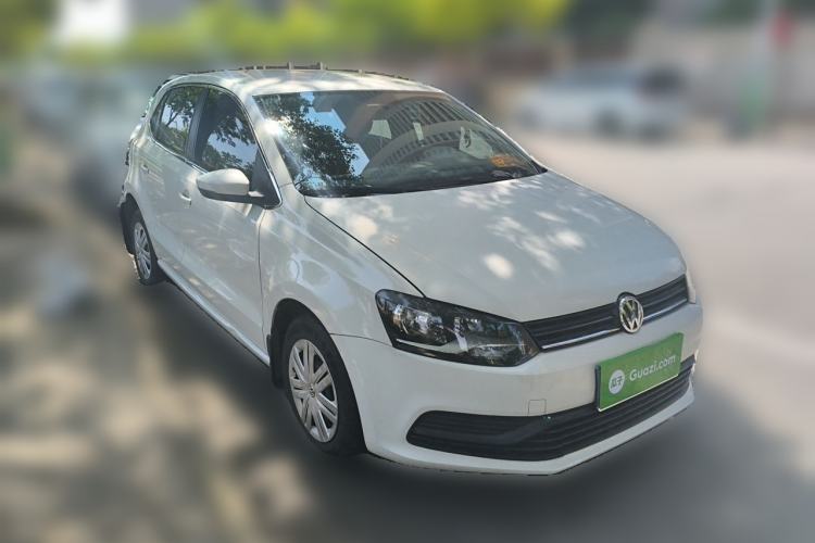 Used Volkswagen Polo 2016 1.4L Automatic Trendy Model Front Right 45 Deg