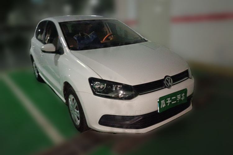 Used Volkswagen Polo 2016 1.4L Manual Fashion Model Front Right 45 Deg