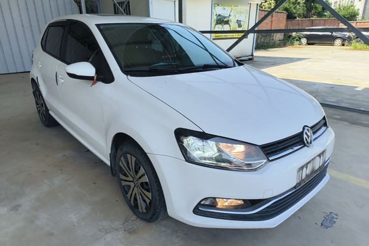 Used Volkswagen Polo 2016 1.6L Automatic Comfort Model Front Right 45 Deg