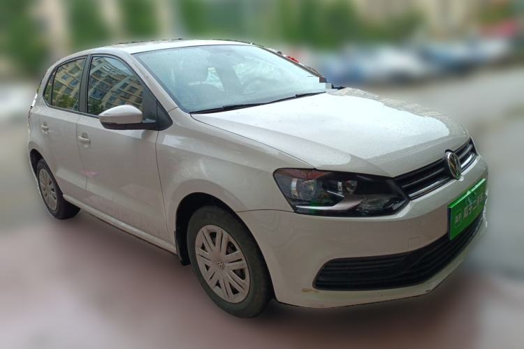 Used Volkswagen Polo 2016 1.4L Automatic Trendy Model Front Right 45 Deg