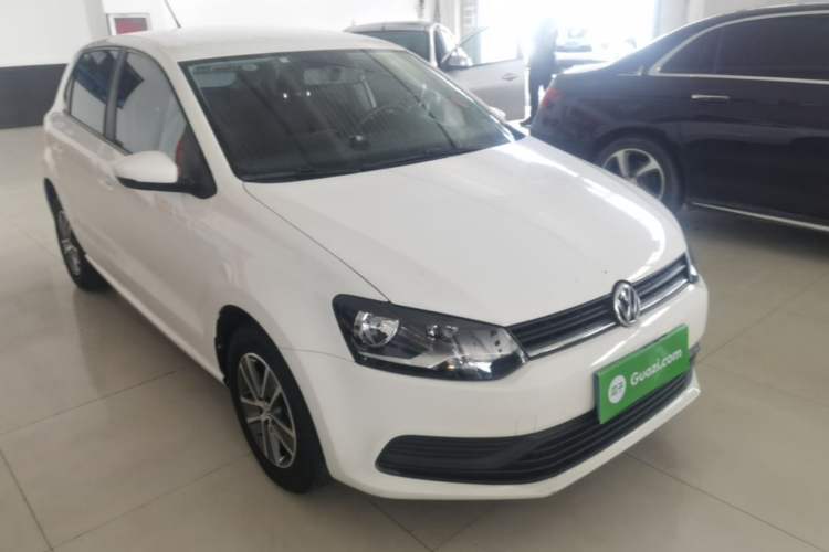 Used Volkswagen Polo 2016 1.4L Manual Fashion Model Front Right 45 Deg