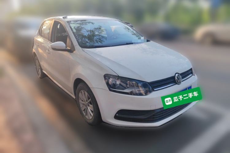 Used Volkswagen Polo 2016 1.4L Manual Fashion Model Front Right 45 Deg