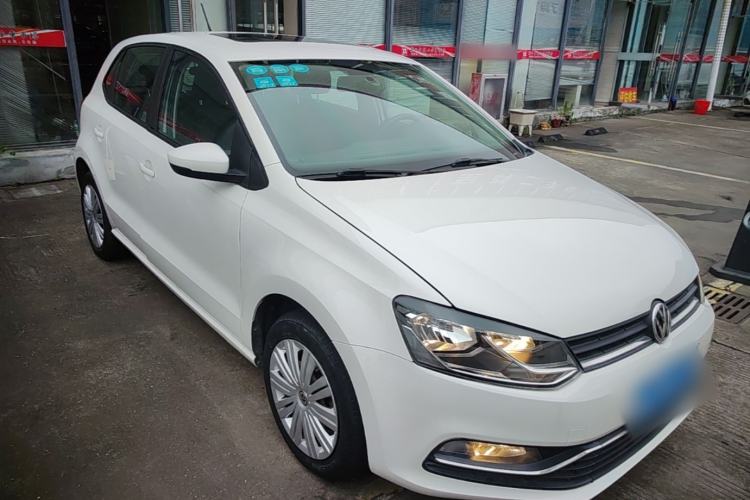 Used Volkswagen Polo 2016 1.6L Automatic Comfort Model Front Right 45 Deg