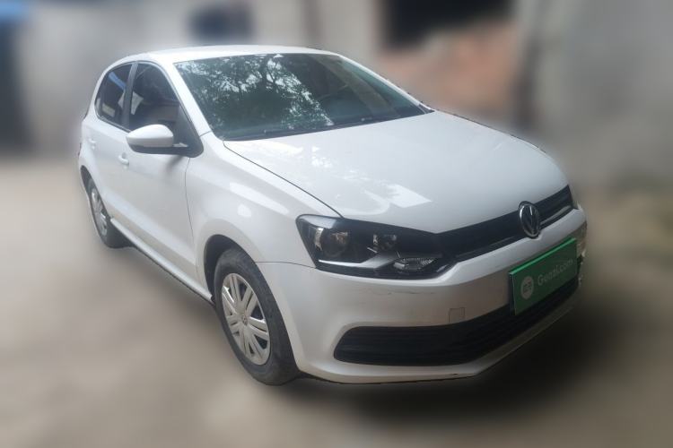 Used Volkswagen Polo 2016 1.4L Manual Fashion Model Front Right 45 Deg