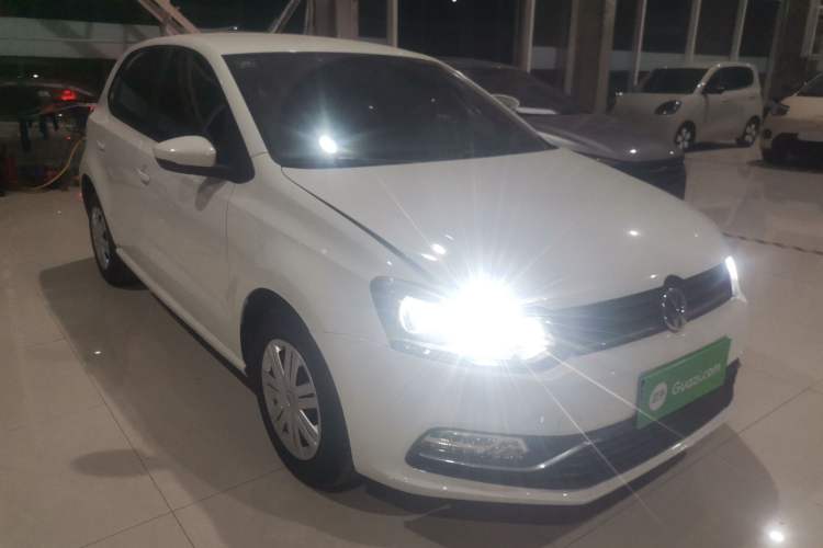 Used Volkswagen Polo 2016 1.4L Automatic Trendy Model Front Right 45 Deg