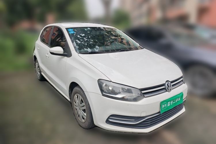Used Volkswagen Polo 2016 1.4L Manual Fashion Model Front Right 45 Deg