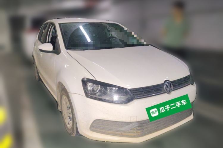 Used Volkswagen Polo 2016 1.4L Automatic Trendy Model Front Right 45 Deg