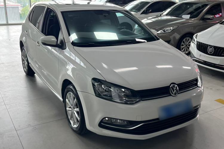 Used Volkswagen Polo 2016 1.6L Automatic Comfort Model Front Right 45 Deg