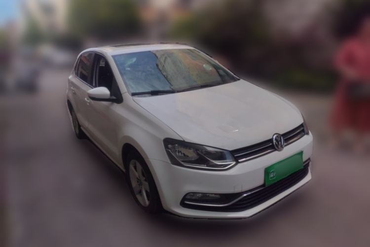 Used Volkswagen Polo 2016 1.6L Automatic Comfort Model Front Right 45 Deg