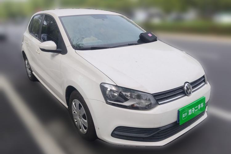 Used Volkswagen Polo 2016 1.4L Manual Fashion Model Front Right 45 Deg