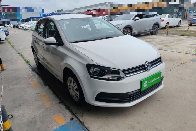 Used Volkswagen Polo 2016 1.4L Automatic Trendy Model Front Right 45 Deg