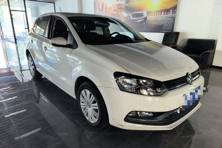 Used Volkswagen Polo 2016 1.6L Automatic Comfort Model Front Right 45 Deg