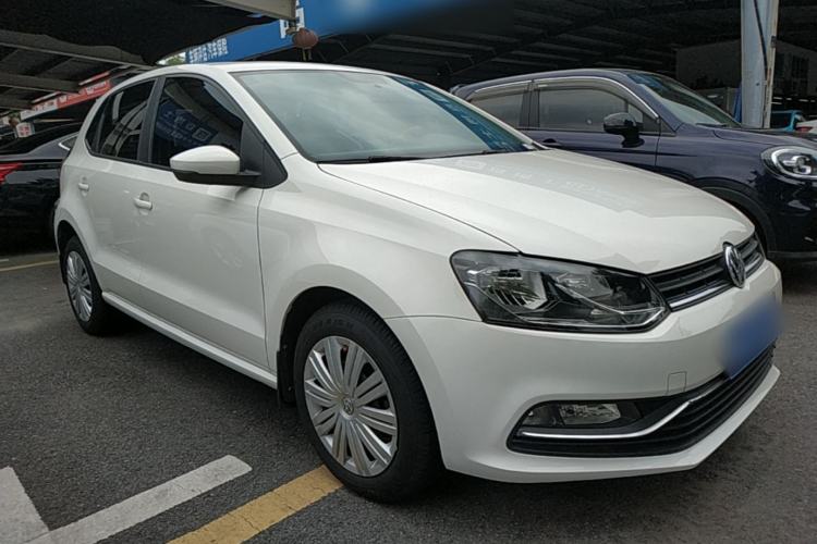 Used Volkswagen Polo 2016 1.6L Automatic Comfort Model Front Right 45 Deg