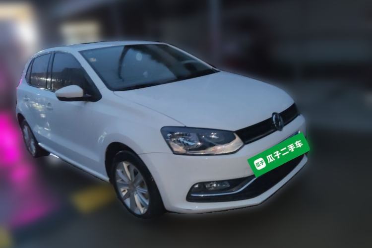 Used Volkswagen Polo 2016 1.6L Automatic Comfort Model Front Right 45 Deg