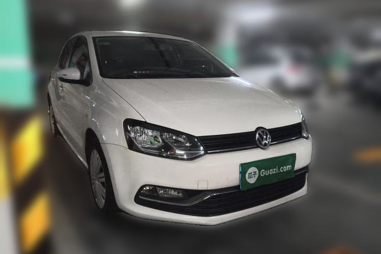 Used Volkswagen Polo 2016 1.6L Automatic Comfort Model Front Right 45 Deg