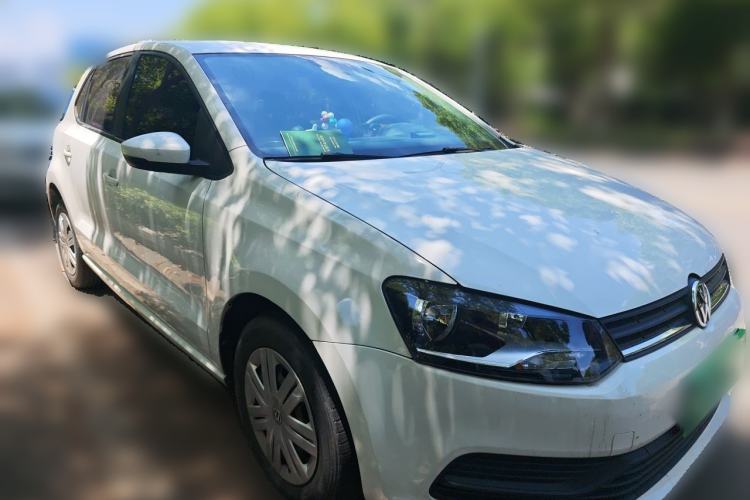 Used Volkswagen Polo 2016 1.4L Automatic Trendy Model Front Right 45 Deg