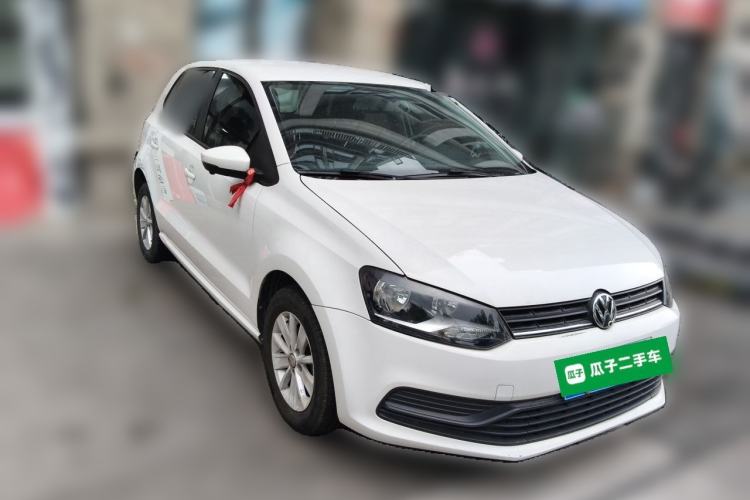 Used Volkswagen Polo 2016 1.4L Automatic Trendy Model Front Right 45 Deg