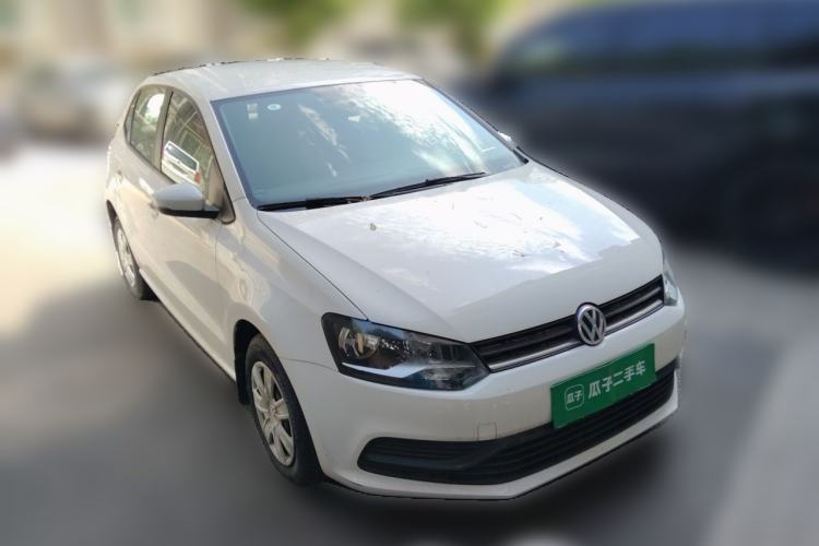 Used Volkswagen Polo 2016 1.4L Automatic Trendy Model Front Right 45 Deg