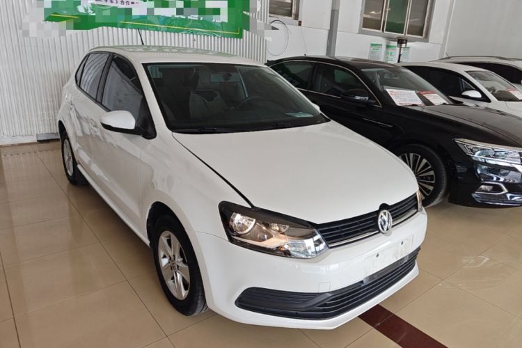 Used Volkswagen Polo 2016 1.4L Automatic Trendy Model Front Right 45 Deg
