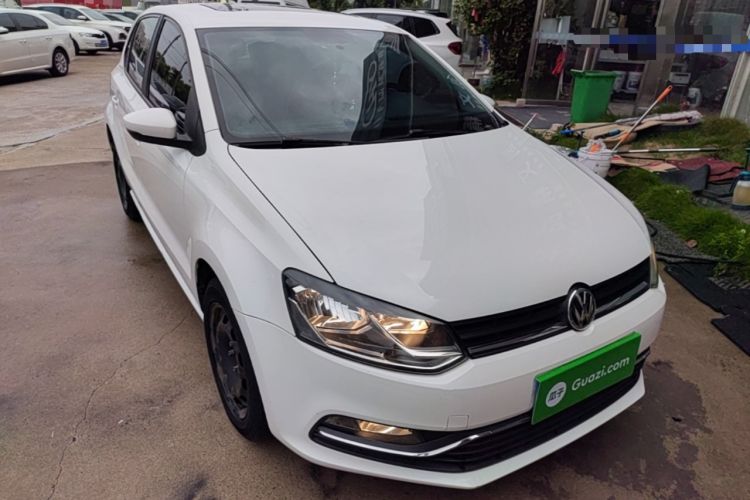 Used Volkswagen Polo 2016 1.6L Automatic Comfort Model Front Right 45 Deg