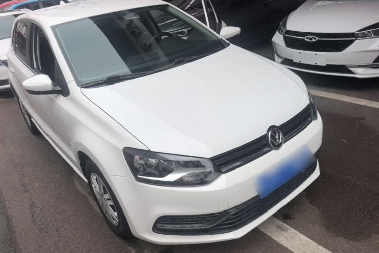 Used Volkswagen Polo 2016 1.4L Automatic Trendy Model Front Right 45 Deg