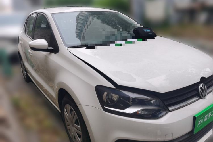 Used Volkswagen Polo 2016 1.4L Automatic Trendy Model Front Right 45 Deg