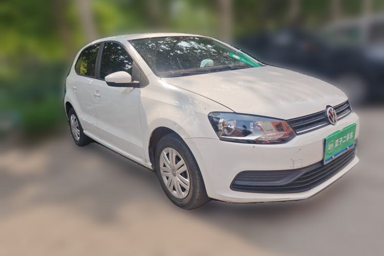 Used Volkswagen Polo 2016 1.4L Automatic Trendy Model Front Right 45 Deg