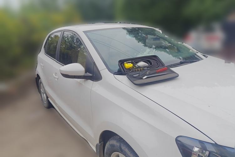 Used Volkswagen Polo 2016 1.4L Automatic Trendy Model Front Right 45 Deg